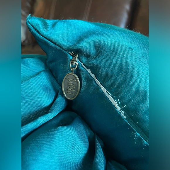 Pier 1 teal ruffle pillows - Picture 10 of 11